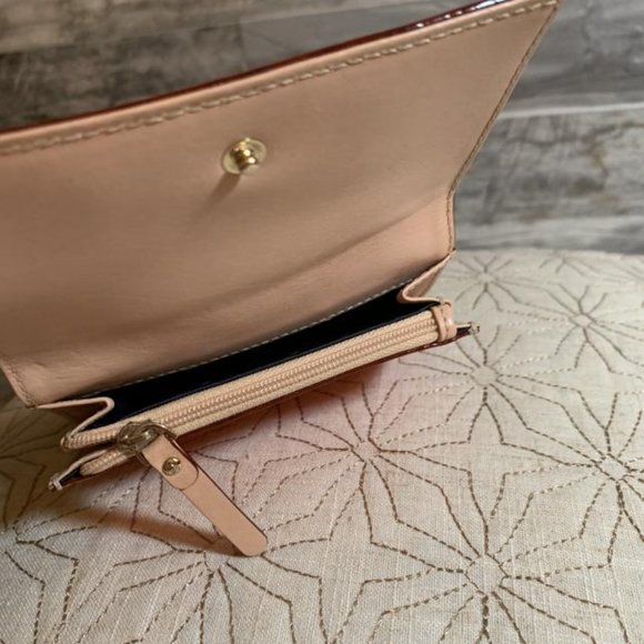 Kate Spade Coral Wallet - Picture 2 of 10